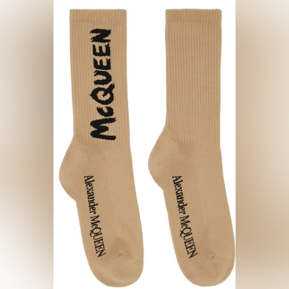 Alexander McQueen Accessories - NEW Alexander McQueen Logo Socks Graffiti in Beige Tan